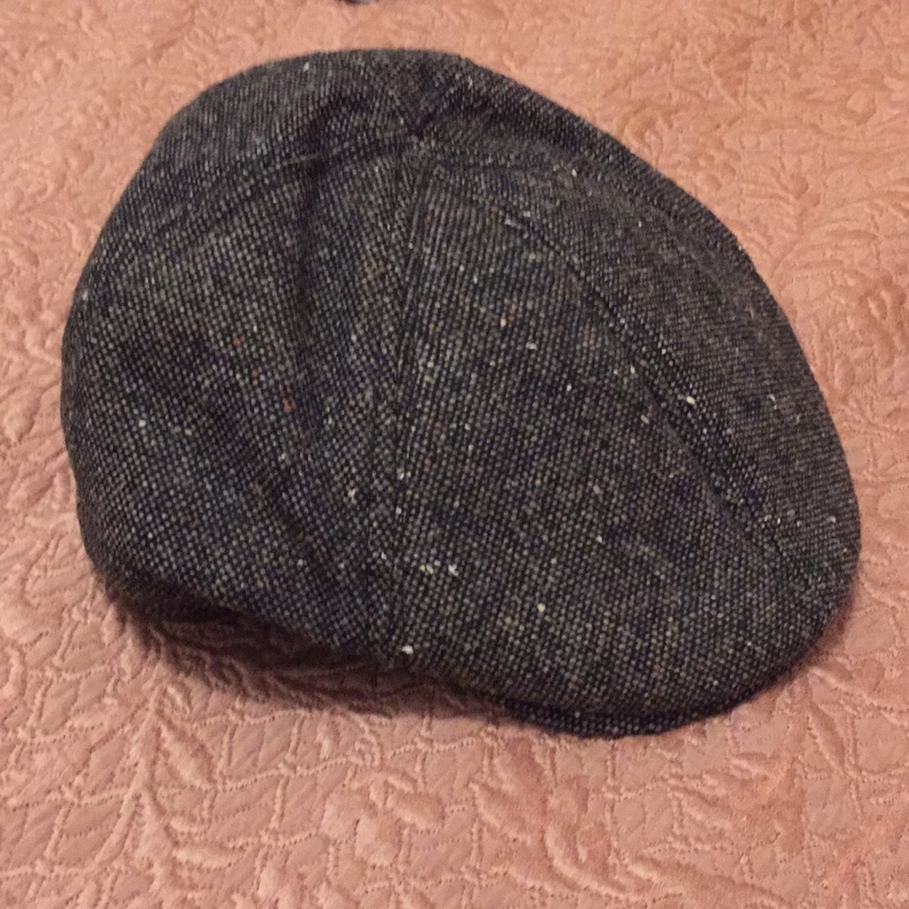 Men’s hat - Picture 1 of 3